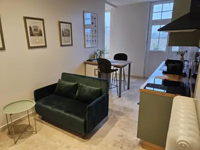 Coin salon dans l'établissement Château de la Follie Le Berne