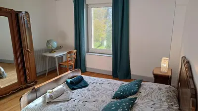 Un ou plusieurs lits dans un hébergement de l'établissement Maison de famille entière, 4 chambres, 10 couchages, piscine selon période