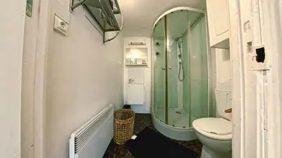 Salle de bains dans l'établissement Le petit Nid