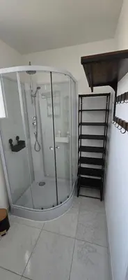 Salle de bains dans l'établissement Cozyhouse 2 chambre, 6 personnes avec jardin