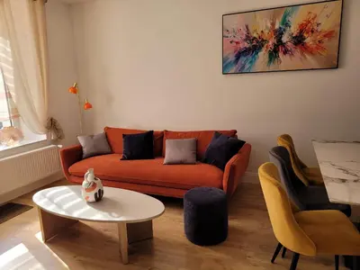 Coin salon dans l'établissement Maison centre ville au calme avec patio et garage