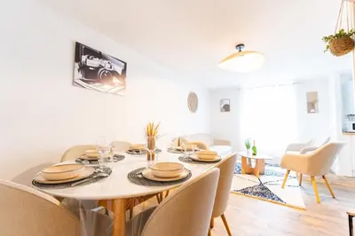 Plan de l'établissement Duplex au coeur du centre