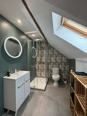 Salle de bains dans l'établissement Résidence ARTHUS Thamarys