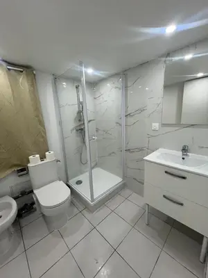 Salle de bains dans l'établissement Mirabelle Parigi