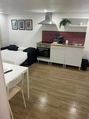 Cuisine ou kitchenette dans l'établissement Mirabelle Parigi