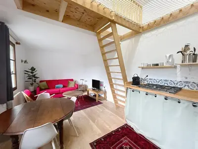 Coin salon dans l'établissement L'Orée - le calme de la forêt - 10 min de Pierrefonds
