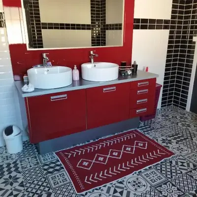 Chez Monique