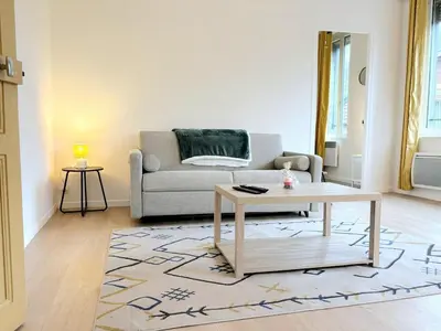 Coin salon dans l'établissement Clarté et confort à deux pas de la gare