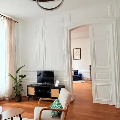 - Cosy Chastillon - Lumineux Appartement 2 chambres - En plein cœur du centre-ville