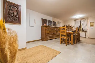 Plan de l'établissement La Prima Mora maison médiévale au coeur du château