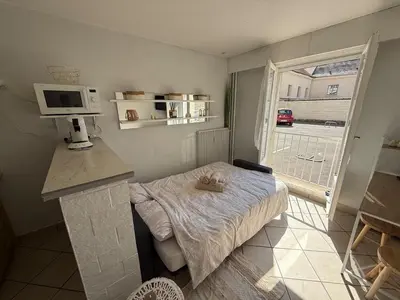Cuisine ou kitchenette dans l'établissement Chez Anais - Charmant Studio - Centre de Compiegne