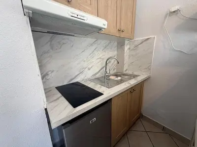 Cuisine ou kitchenette dans l'établissement Chez Anais - Charmant Studio - Centre de Compiegne