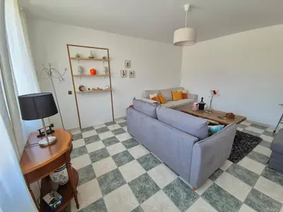 Télévision ou salle de divertissement dans l'établissement Bienvenue Chez Papy