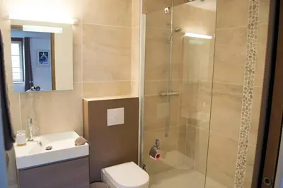 Salle de bains dans l'établissement Appartement cosy à Charleville-Mézières, 60 m² avec vue