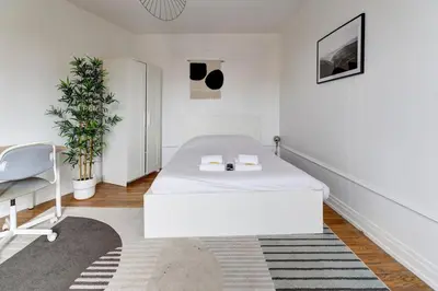 Un ou plusieurs lits dans un hébergement de l'établissement Cosy 3ch lumineux, central & calme, 8 pers