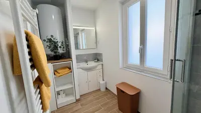 Salle de bains dans l'établissement La Parenthèse - Your Sweet Loc