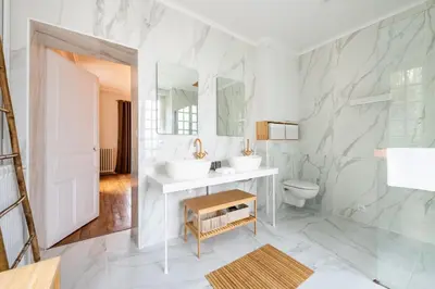 Salle de bains dans l'établissement Villa Les Roches - Confort & Relaxation