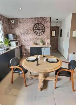 Cuisine ou kitchenette dans l'établissement Appartement lumineux 45 m2 avec parking proche gare et centre de Reims
