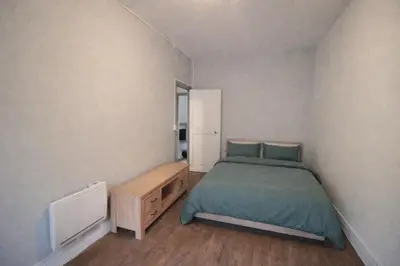 Un ou plusieurs lits dans un hébergement de l'établissement MAISON - Les rives reposantes - Au bord de la MEUSE - WIFI - 3 Chambres - DUN-SUR-MEUSE