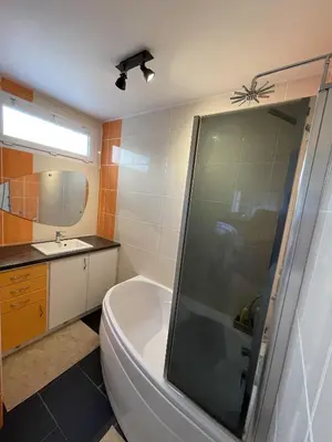 Salle de bains dans l'établissement Le cocon de la cathédrale