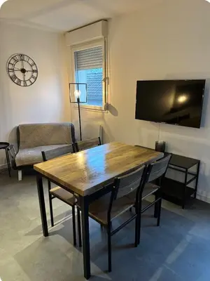Télévision ou salle de divertissement dans l'établissement Esperance studio