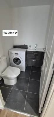 Salle de bains dans l'établissement Magnifique Duplex Avec Terrasse, Proche De Av Champagne