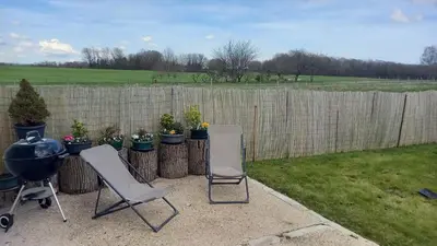 Jardin de l'établissement Gite du tilleul 6 personnes à la campagne proche Disneyland Paris