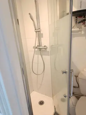 Salle de bains dans l'établissement Studio des Capucins 2
