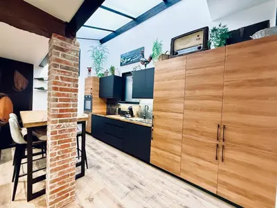 Cuisine ou kitchenette dans l'établissement L'Insolite, les pièces cachées