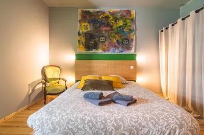 Un ou plusieurs lits dans un hébergement de l'établissement Reims, Le Yellow Loft, Proche hyper centre