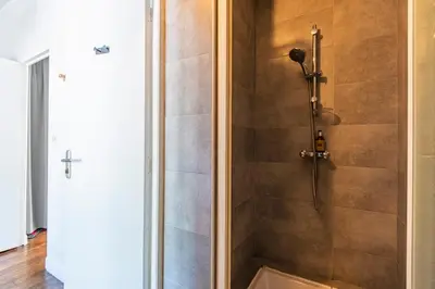 Salle de bains dans l'établissement Pentagone 4 Reims