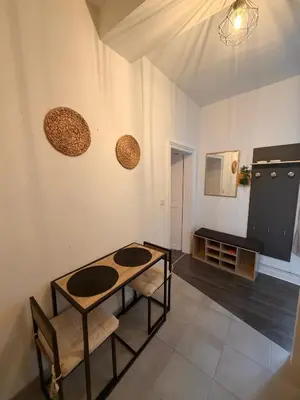 Cuisine ou kitchenette dans l'établissement L'instant Nevers