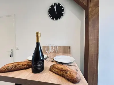 Boissons dans l'établissement 1 Vasnier F1 avec terrasse proche caves et science po