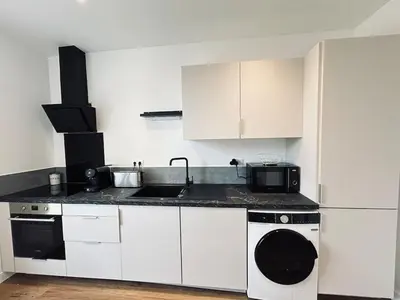 Cuisine ou kitchenette dans l'établissement 2 Vasnier F2 avec sauna proche caves de champagne