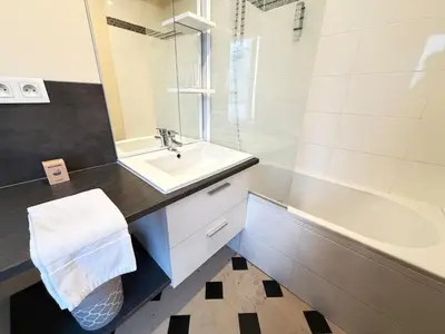 Salle de bains dans l'établissement Studio au cœur du château