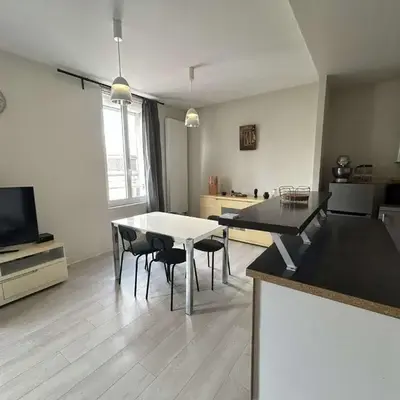 Appartement Confortable & Moderne à Reims - FR-1-870-21
