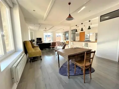 Cuisine ou kitchenette dans l'établissement Grand Appartement 2 Chambres au Cœur de Reims - FR-1-870-34