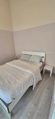 Un ou plusieurs lits dans un hébergement de l'établissement Appartement spacieux proche centre, 2ᵉ étage sans ascenseur, without lift