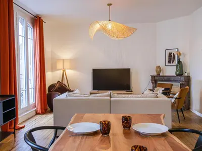 Télévision ou salle de divertissement dans l'établissement Appartement de charme en hyper centre