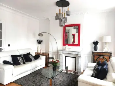 Coin salon dans l'établissement le Reims Gallery - Galerie d'art à Reims