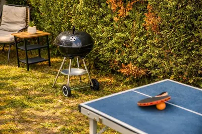Tennis de table au sein de l'établissement Appartement 4 personnes jardin cine jeux compiegne ou à proximité