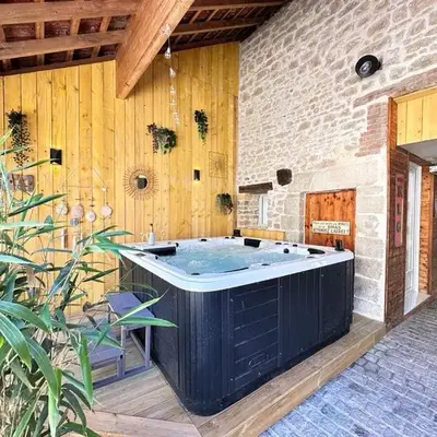 La Cour aux Bulles