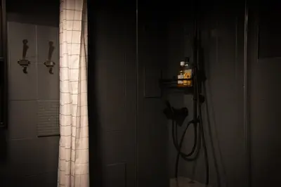 Plan de l'établissement 3 PAUSE NATURE SORBAIS Chambre avec salle de bain privative, entrée indépendante et arrivée autonome