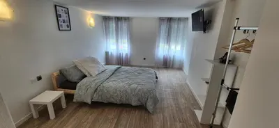 Un ou plusieurs lits dans un hébergement de l'établissement Belle maison au centre d AY, 7 minutes en voiture de l Avenue de Champagne Epernay
