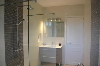 Salle de bains dans l'établissement Ferme de Canny