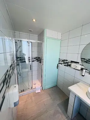 Salle de bains dans l'établissement Hôtel De La Cathédrale