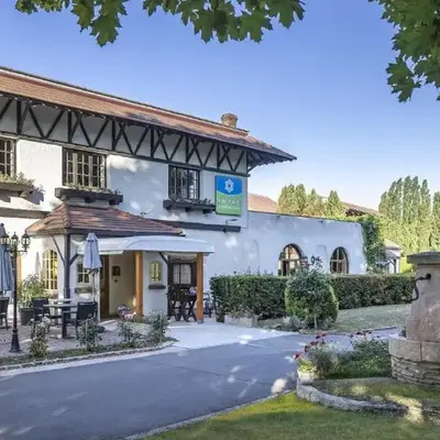 Sure Hotel by Best Western Saint-Quentin Ouest Le pot d étain