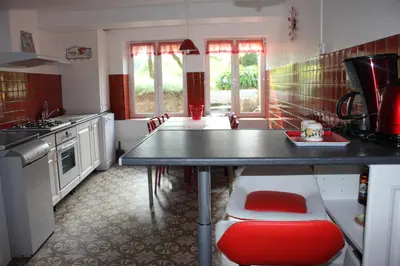 Cuisine ou kitchenette dans l'établissement gite de la ruelle des messes
