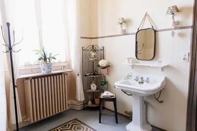Salle de bains dans l'établissement La Poterne l Chambres d'hôtes à Epernay