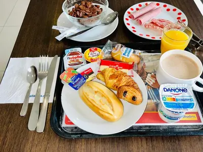 Nourriture dans l'hôtel ou à proximité